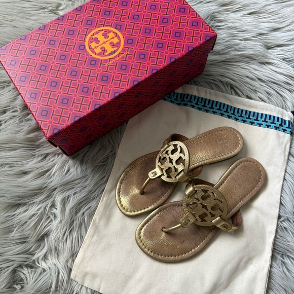 TORY BURCH Miller Metallic Leather in Gold Size 7.5 - Picture 1 of 10